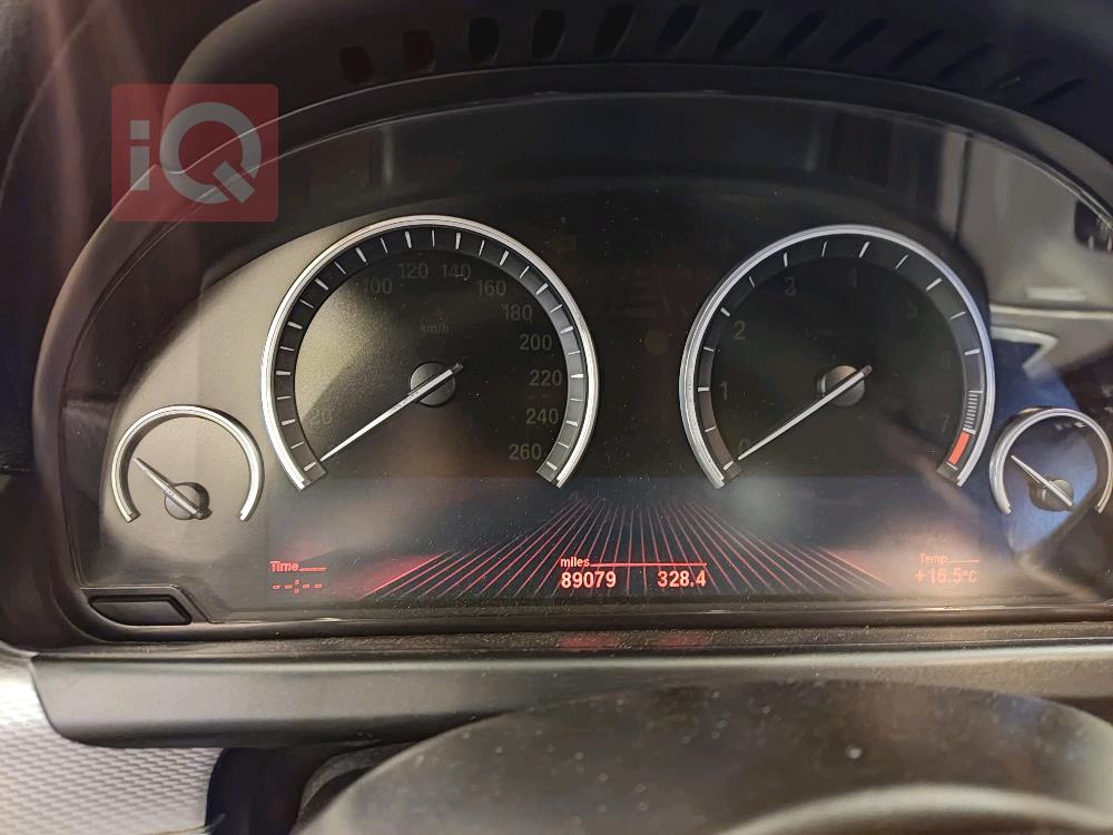 بي ام دبليو سيريس 6